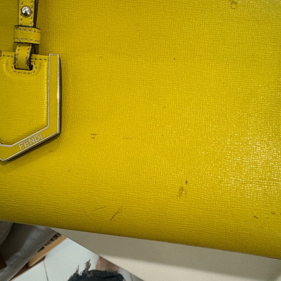 Fendi Bag - Picture 2 of 8